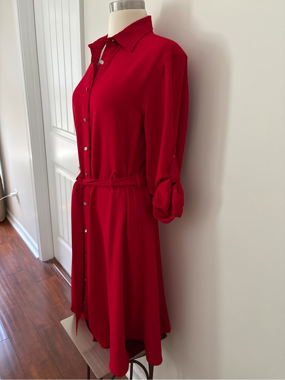 LRL Crimson Red Button-Front Midi Georgette Shirt Dress Tie Waist 6 Quiet Luxury - Picture 4 of 8